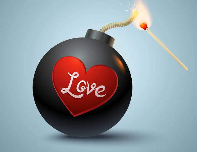 Imagem conceitual sobre love bombing, com caixa de presente e corações simbolizando excesso de afeto e dinâmica de controle emocional.